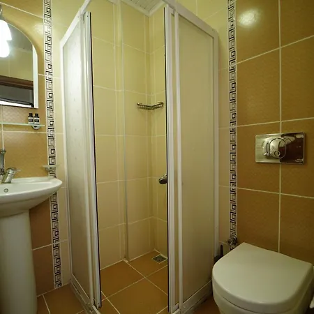 Suzanne & Restaurant Hotel