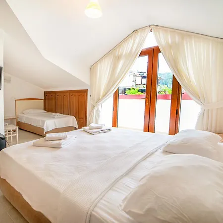 Suzanne & Restaurant Hotell *